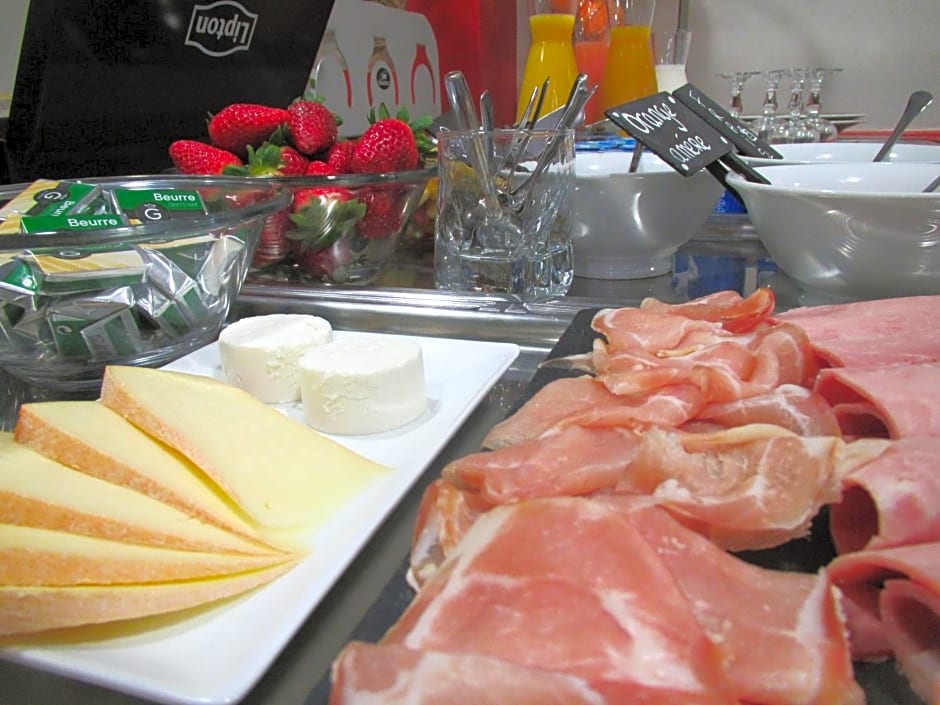 Logis Hotel De Paris