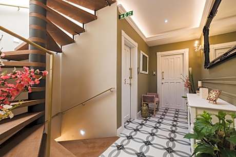 King Room with Balcony