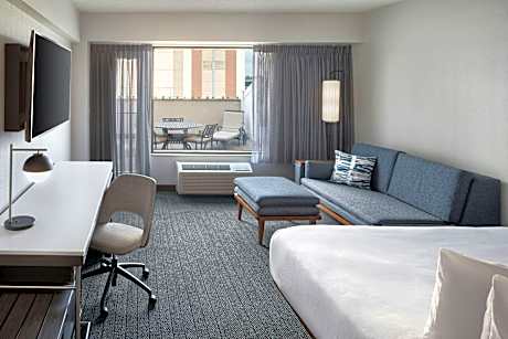 Terrace Room, Guest room, 1 King, Balcony