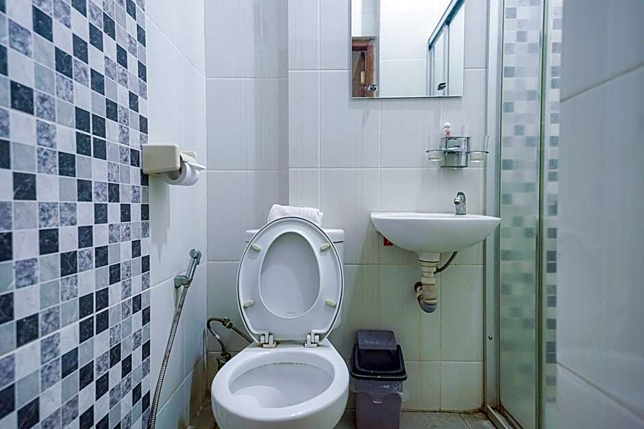 Urbanview Hotel 58 Bintaro by RedDoorz