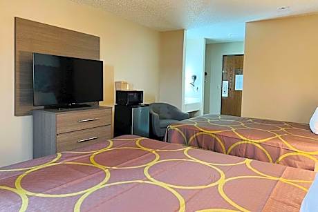Queen Room with Two Queen Beds - Non-Smoking