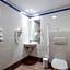 Travelodge Madrid Alcala de Henares