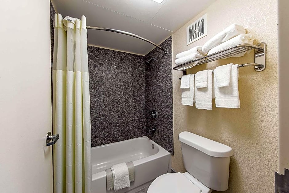 Quality Inn