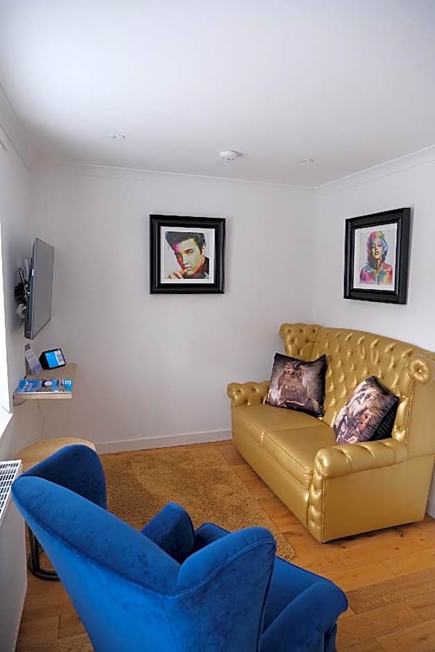 Photo 1 of 8 of Executive 2 Bedroom Suite