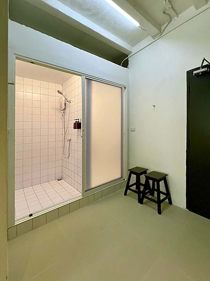 Chatel Samyan - Self check-in