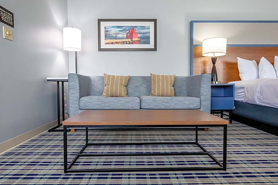 AmericInn by Wyndham Sturgeon Bay