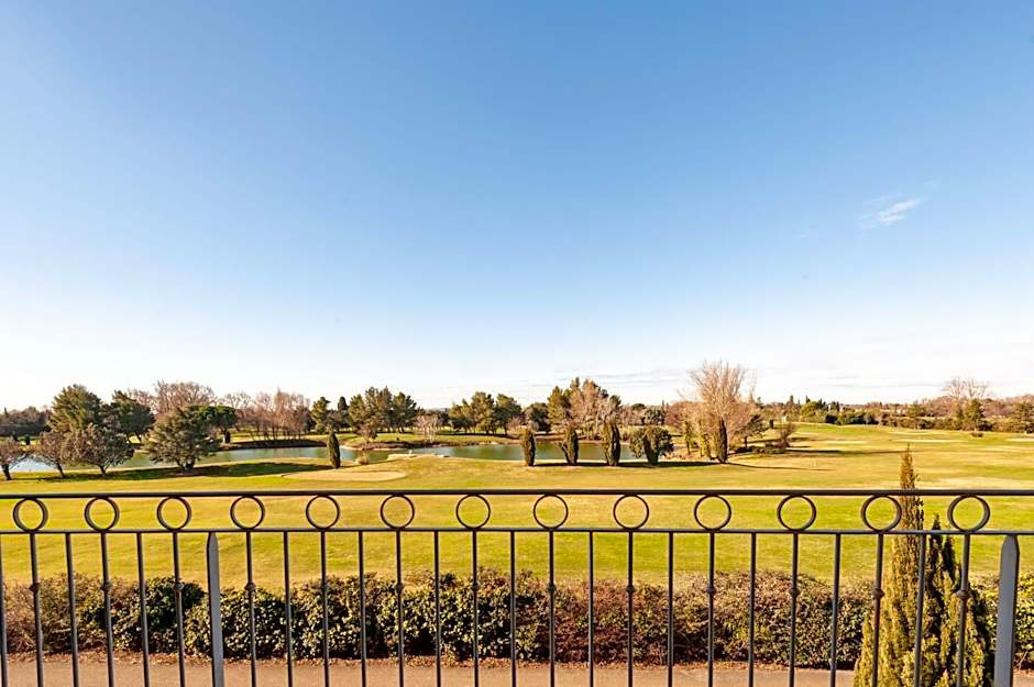 Residhotel Golf Grand Avignon