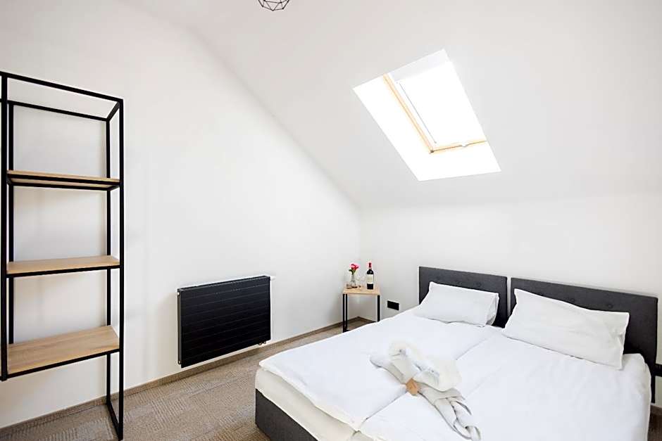 Folwark Matecznik - Spichlerz