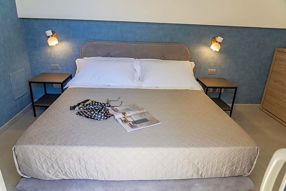 10 Catalani Rooms