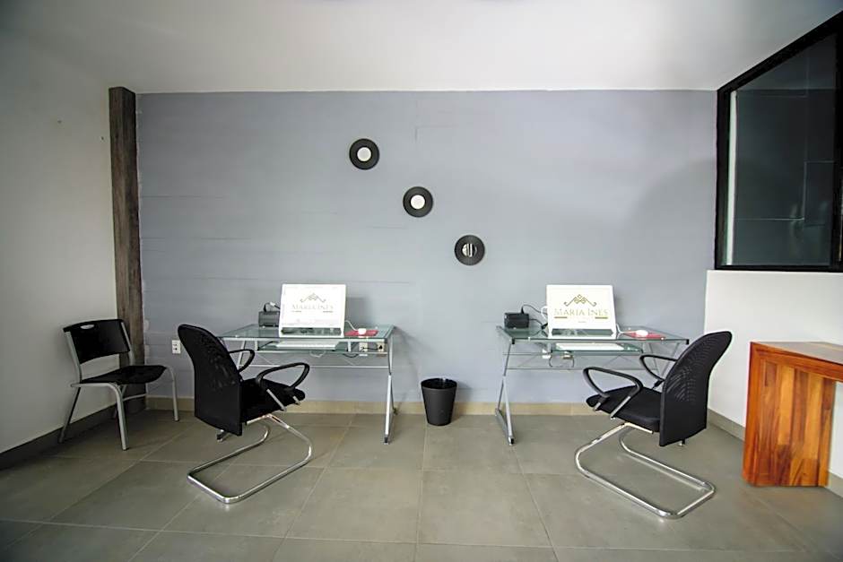 Maria Ines Hotel Suite