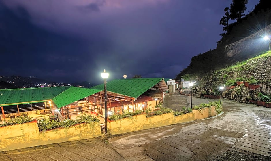 Treebo Premium Queen Of Hills Near Mall Road