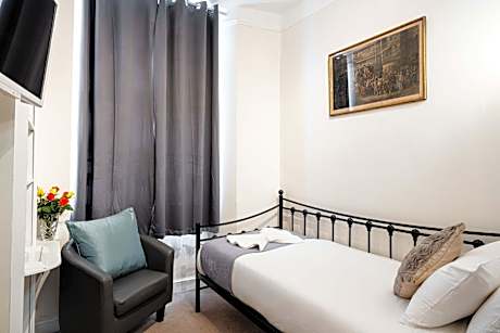 Single Room with Private Bathroom