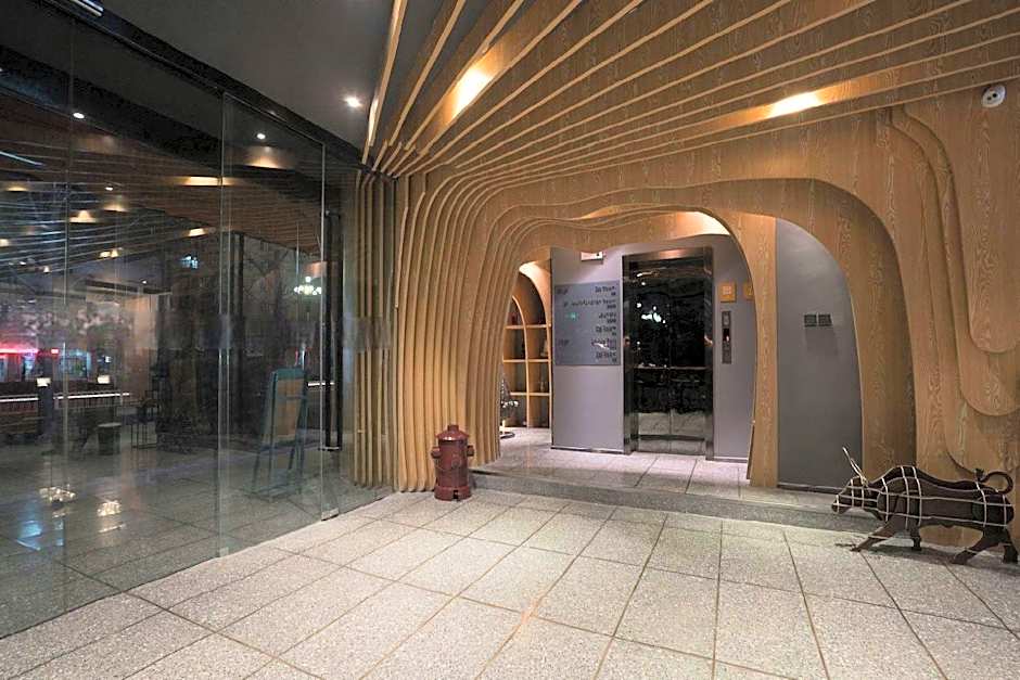 Atour Light Hotel Tangshan Exhibition Center                               