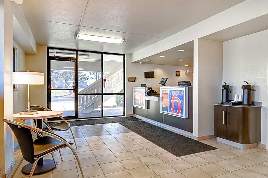 Motel 6-Springfield, MO - North