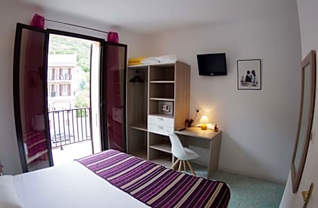 Triple Room with Village View