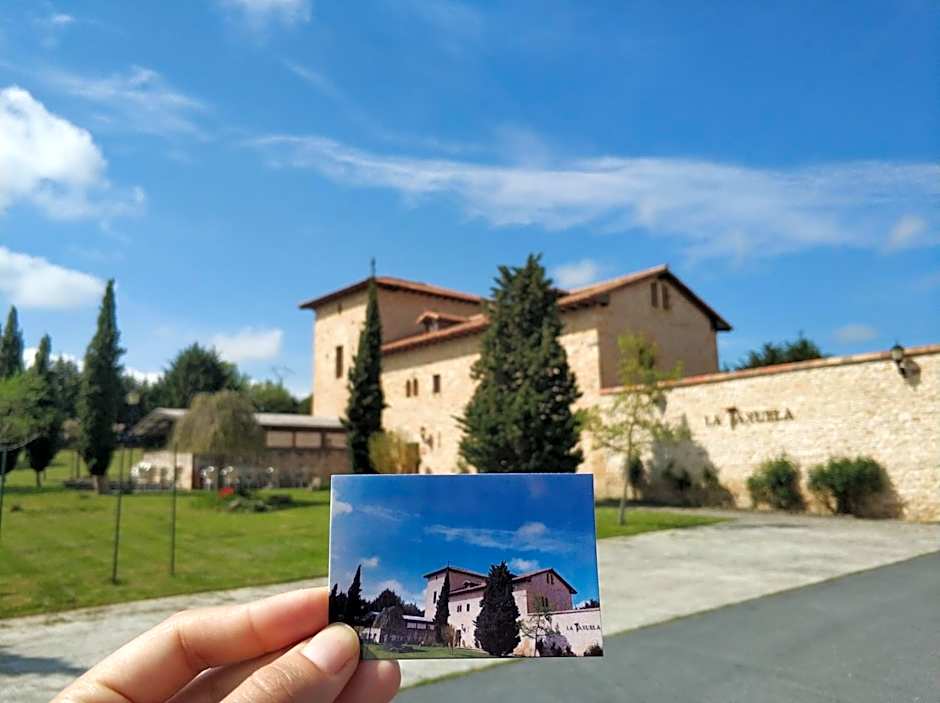 Posada Torre Palacio La Taxuela