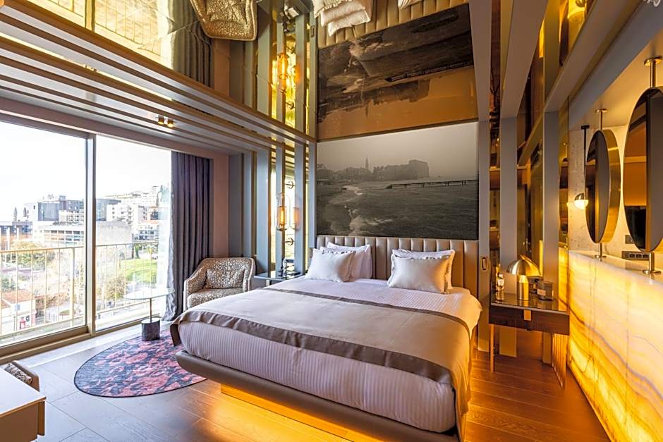 Merit Starlit Hotel & Residences