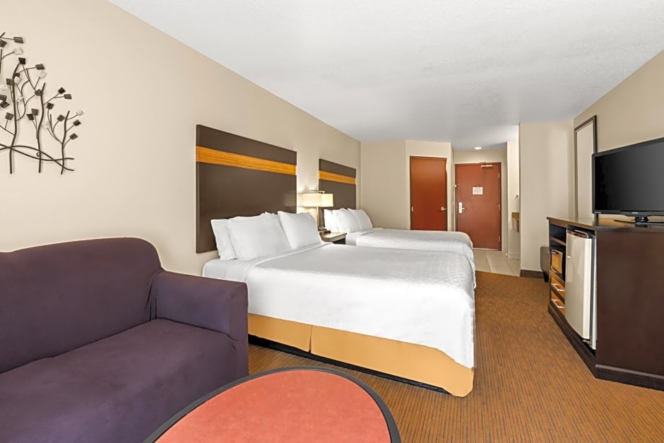 Holiday Inn Express Portland SE - Clackamas Area by IHG