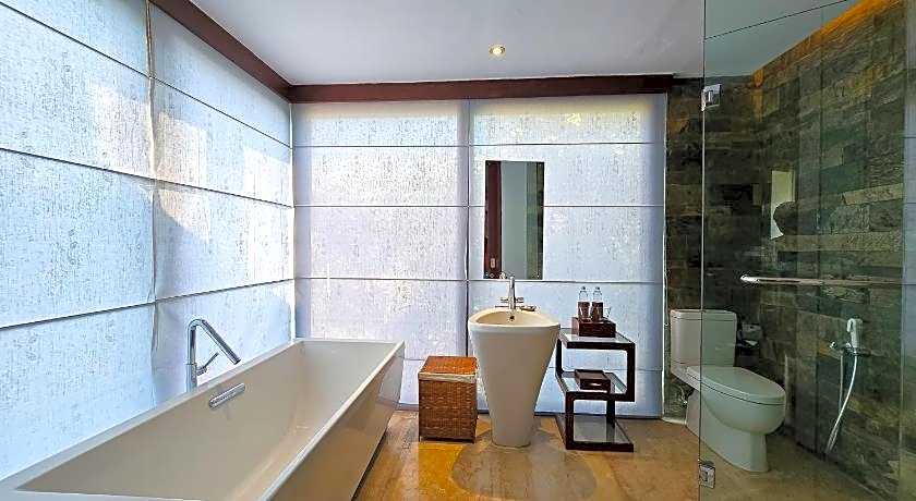 Seminyak Icon - by Karaniya Experience