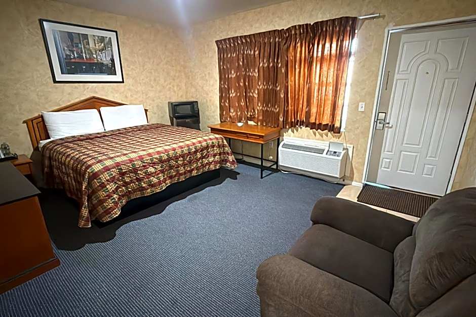 At 9 Motel Near Freehold I-195