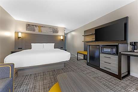 1 King Bed NSMK Sofabed For One Person Balcony Microwave Fridge Full Breakfast