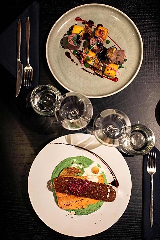 Victoria Lodge, Friendly Hotel