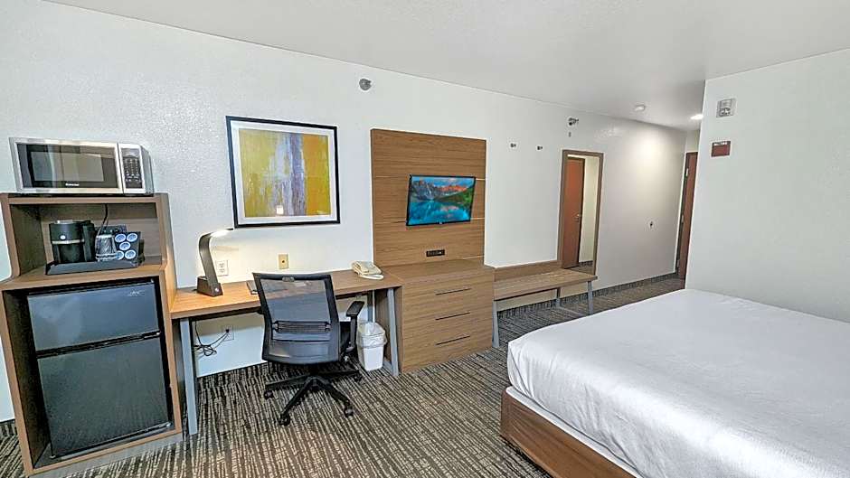 Estherville Hotel & Suites