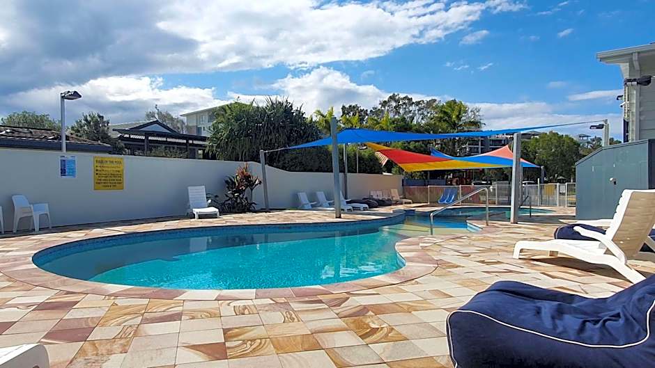 Alex Beach Cabins and Tourist Park