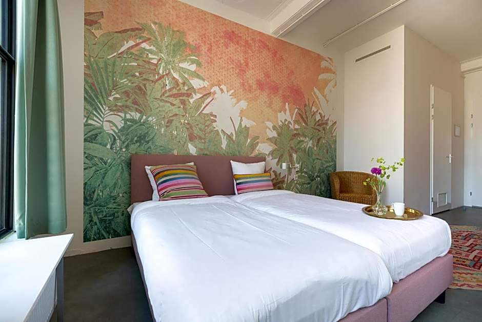 Pink Flamingo Boutique Hostel