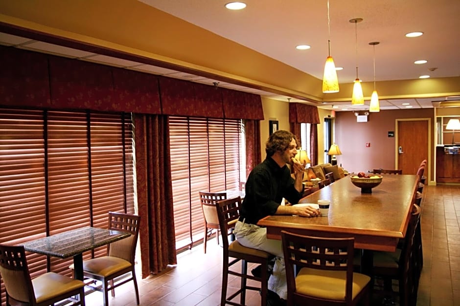 Hampton Inn Marion – Marion, IL