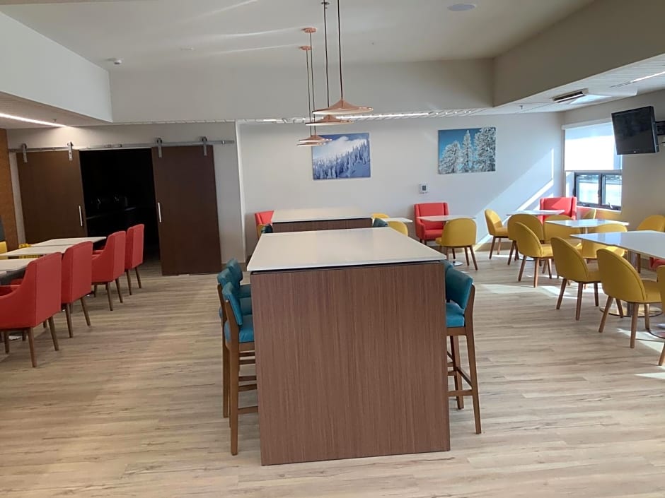 Comfort Suites Colorado Springs East -Medical Center Area