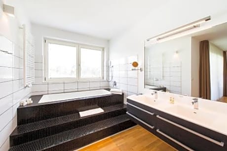 Suite with Park View