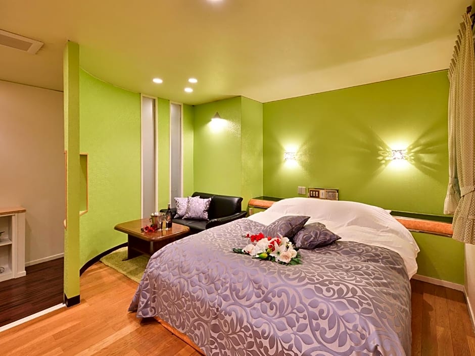 Restay DEE (Adult Only)