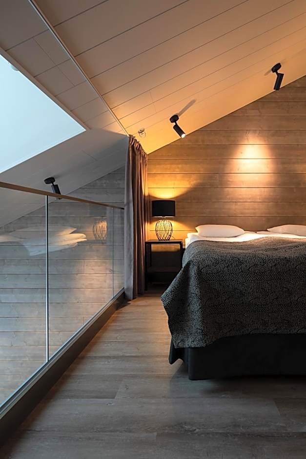 Kultakero Northern Sky, 3BR Penthouse with Jacuzzi 128m2