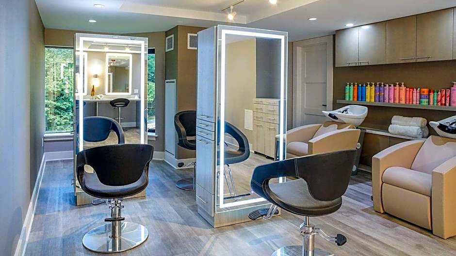 Woodcliff Hotel And Spa