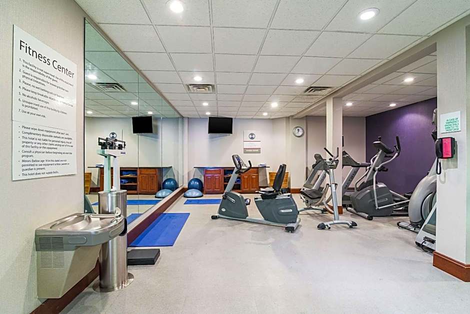 Clarion Hotel Convention Center