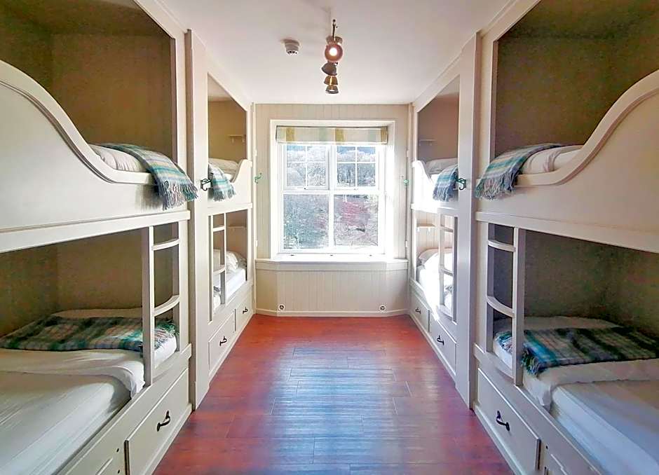 The Rocks at Plas Curig Hostel