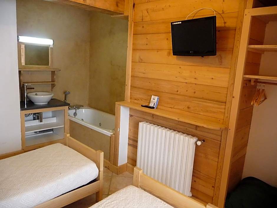 Apart'hotel & Spa "La Destiere"