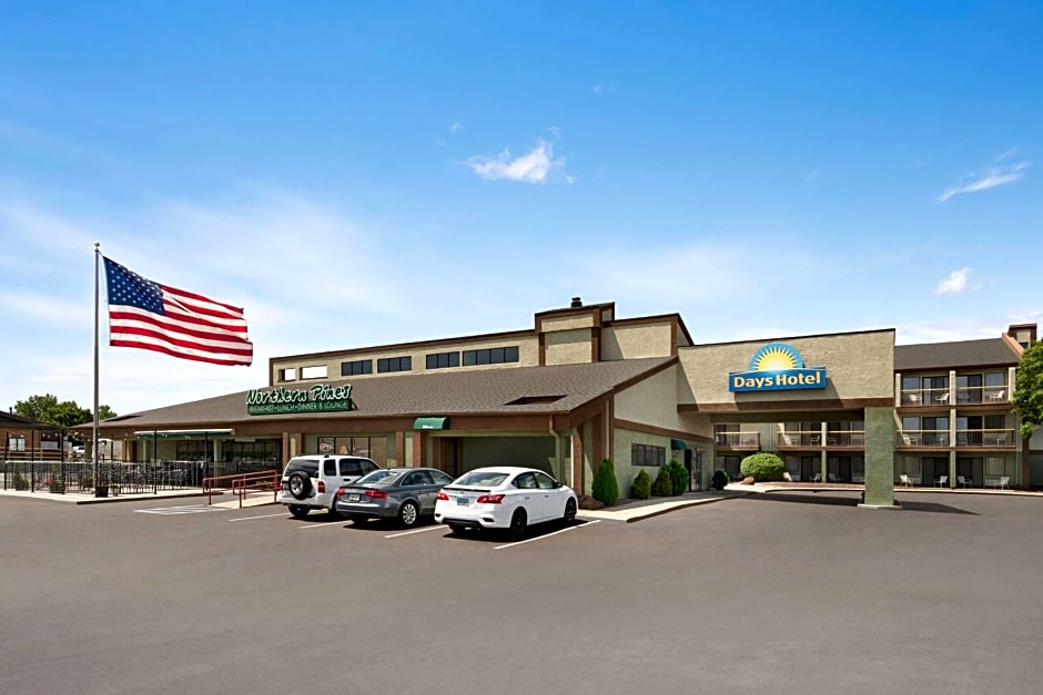 Days Hotel by Wyndham Flagstaff