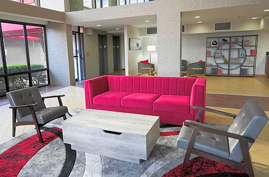 Ramada by Wyndham Tulsa Broken Arrow