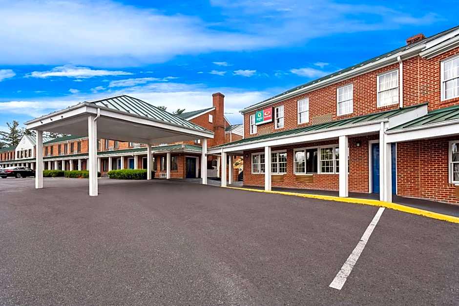 Econo Lodge Waynesboro - Skyline Drive