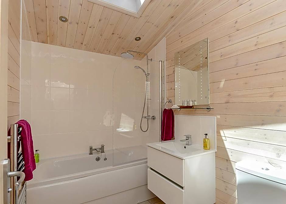 Hazelhurst Lodges