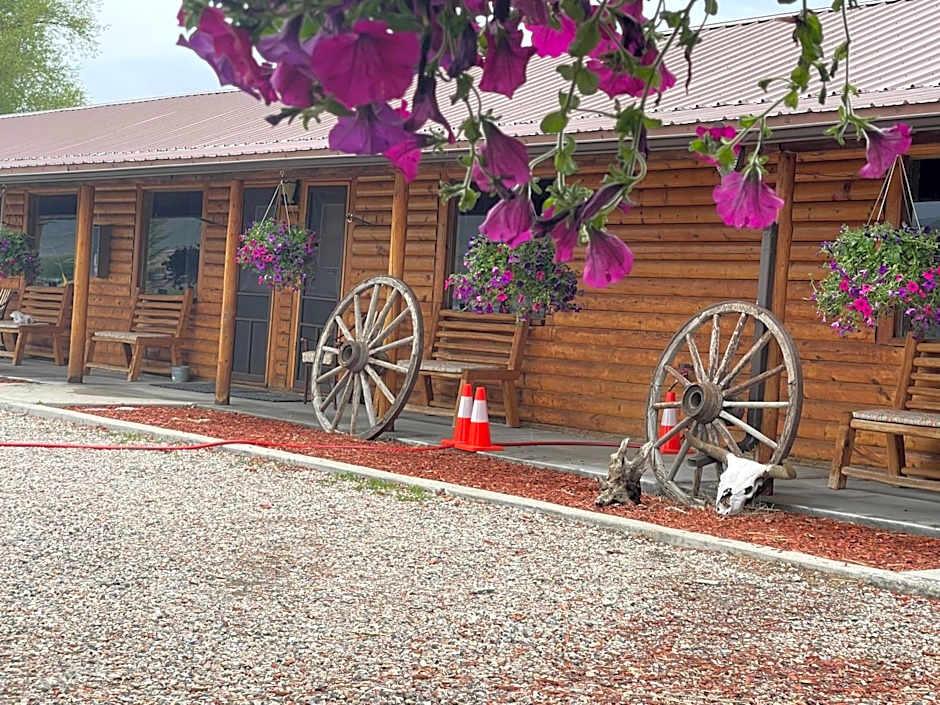 Sportsman Lodge Melrose MT