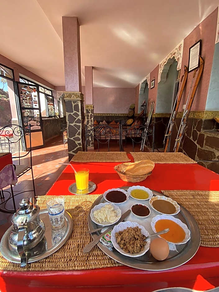 Tizintest LA HAUTE VUE 2100M - Hôtel Restaurant