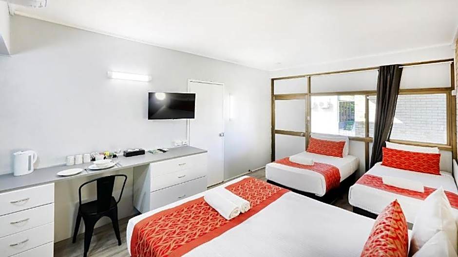 Tropical Gateway Motor Inn