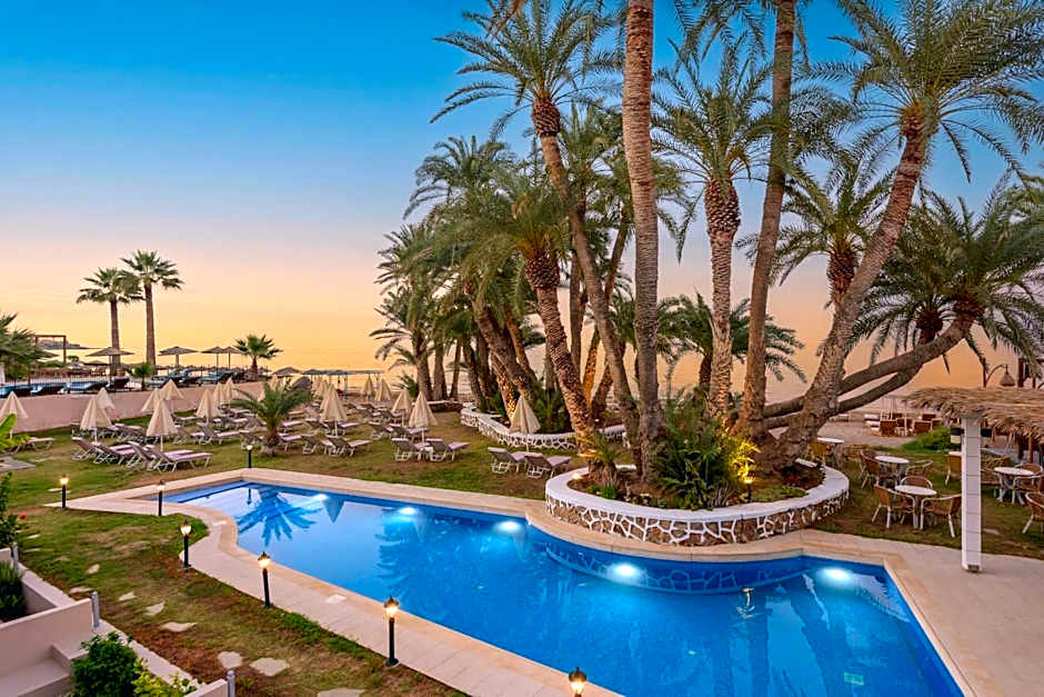 Zeus Hotels Palm Beach