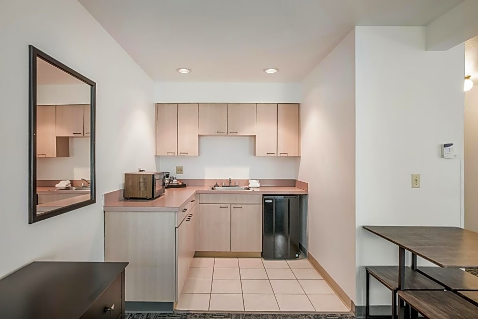 Americas Best Value Inn & Suites-Birch Run
