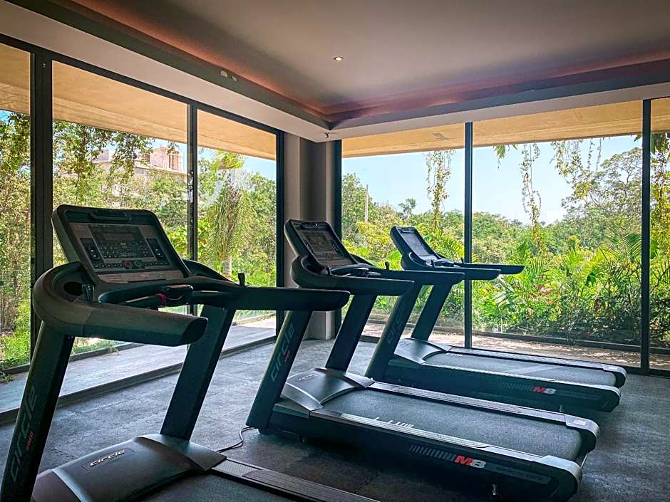 Mistiq Tulum