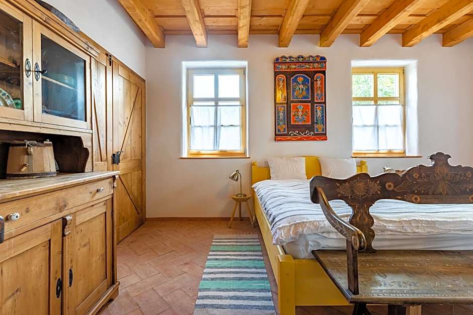 Viscri 32 - White Barn and Blue House