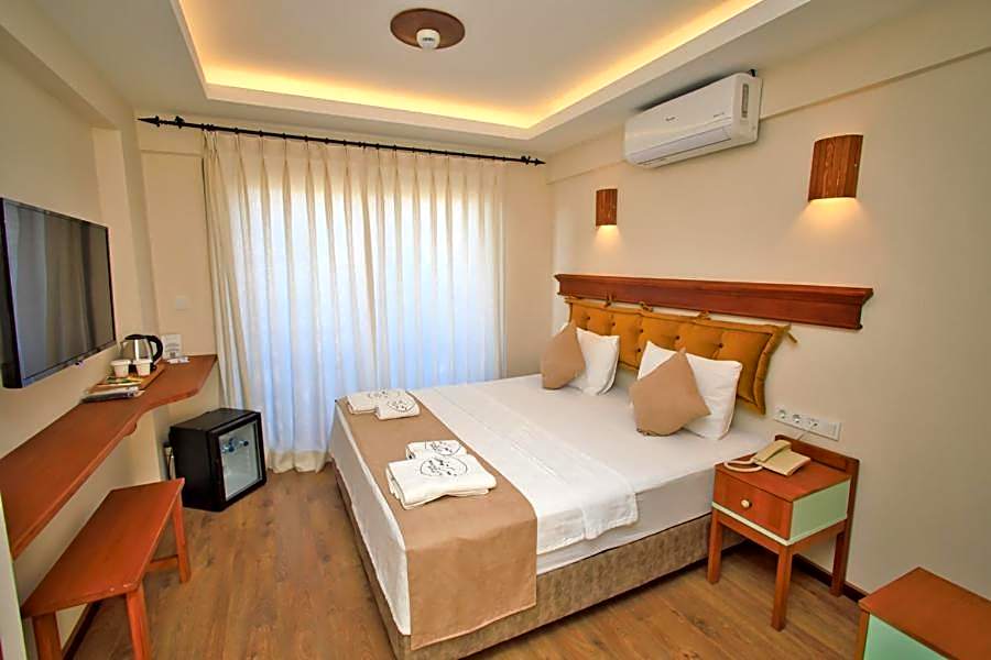 west coast boutique hotel